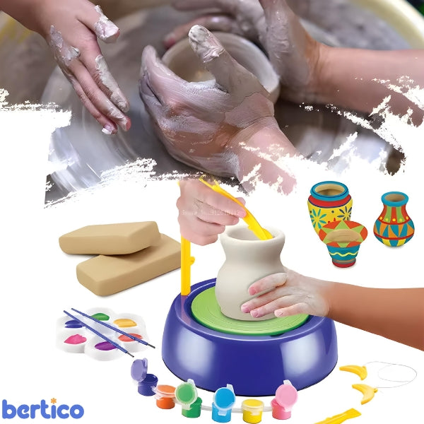 Base giratória da MiniCeram em ação. Permite criar peças com rotação suave e segura, ideal para iniciantes na cerâmica