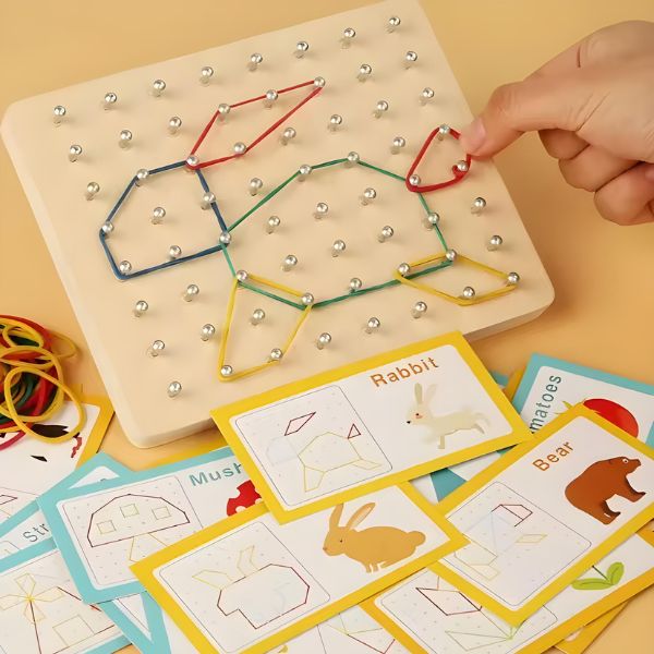 Kit completo do GeoFio Kids com elásticos e painel montado